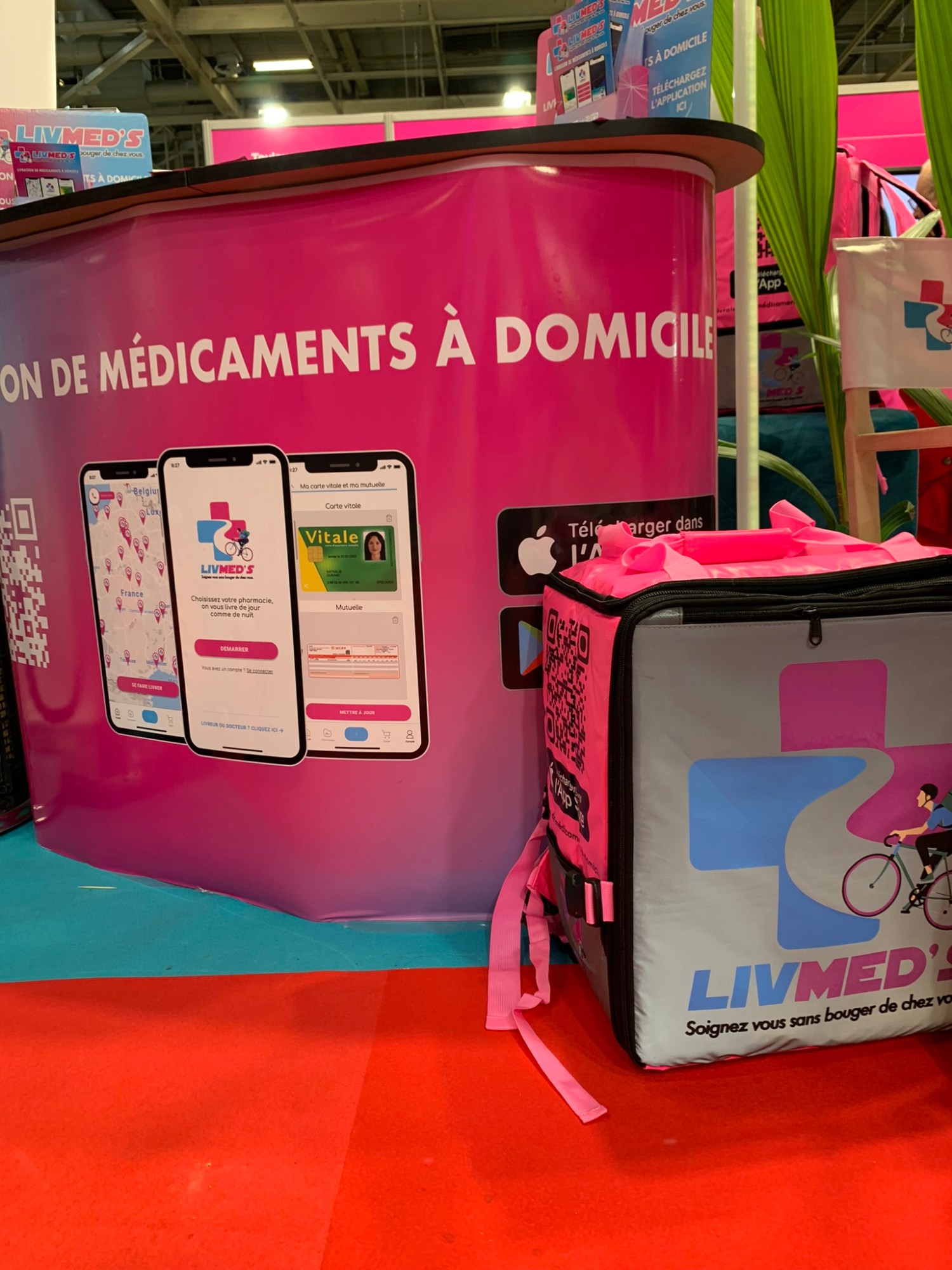 Apotheke Digitalisierung PharmagoraPlus Messe Pharma Kommissionierautomat Innovation